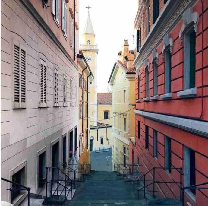 Scala Dei Fabbri Cozy Home Trieste Bagian luar foto