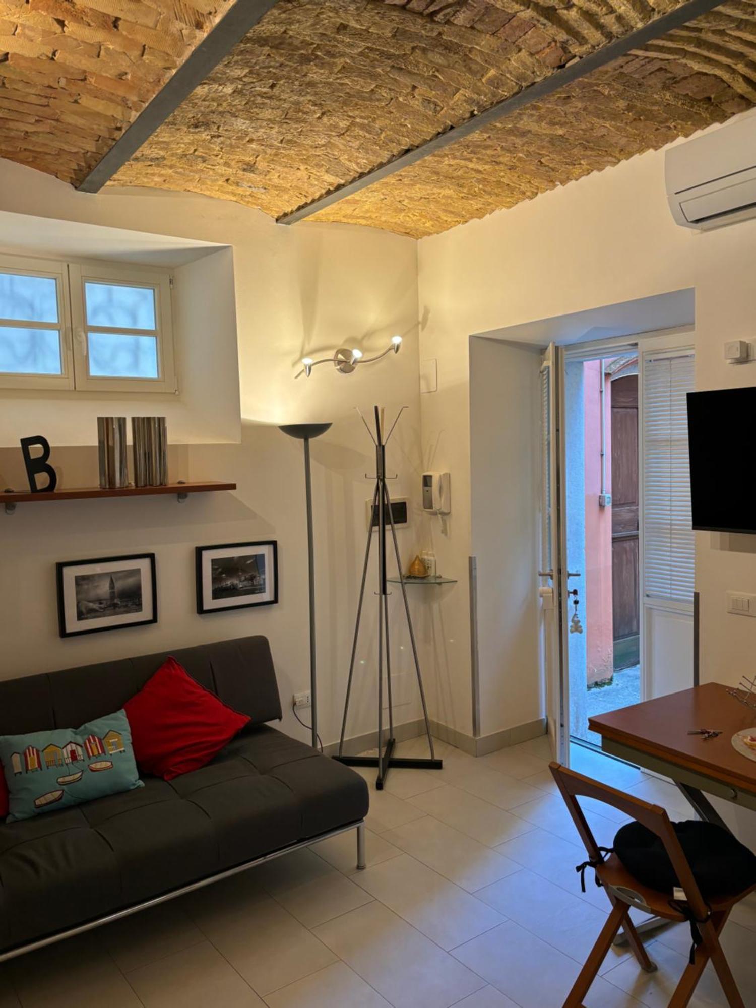 Scala Dei Fabbri Cozy Home Trieste Bagian luar foto